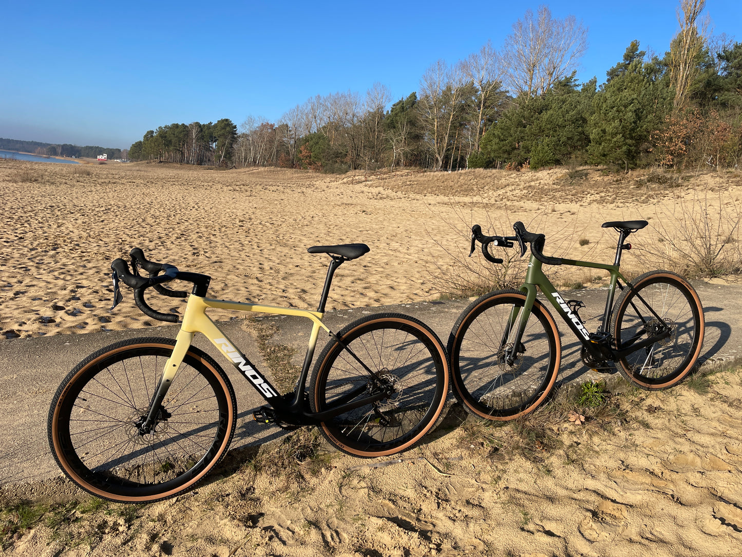 RINOS Carbon Gravel Fiets Sandman7.0 Shimano GRX820