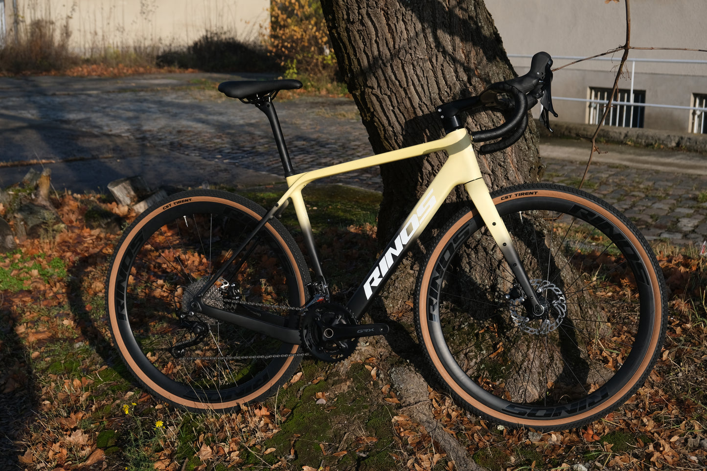 RINOS Carbon Gravel Fiets Sandman7.0 Shimano GRX820