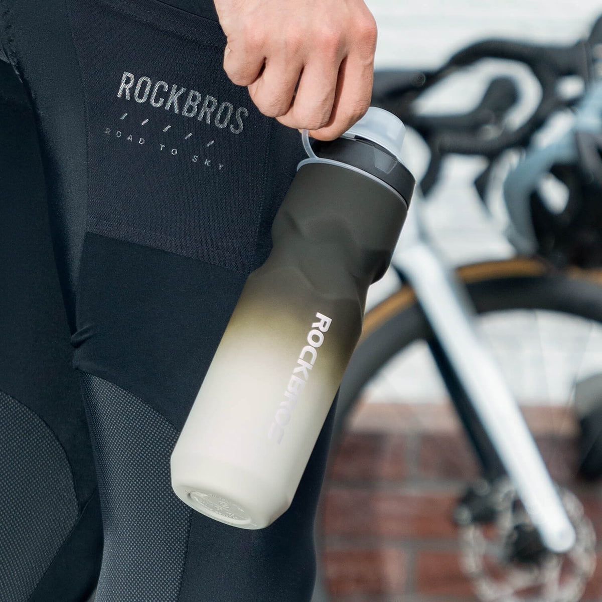 ROCKBROS Fietsfles met lekvaste Pull-Top-sluiting 600/750ml