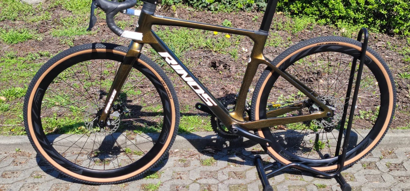 RINOS Carbon Gravel Fiets Sandman3.0 Shimano R7000