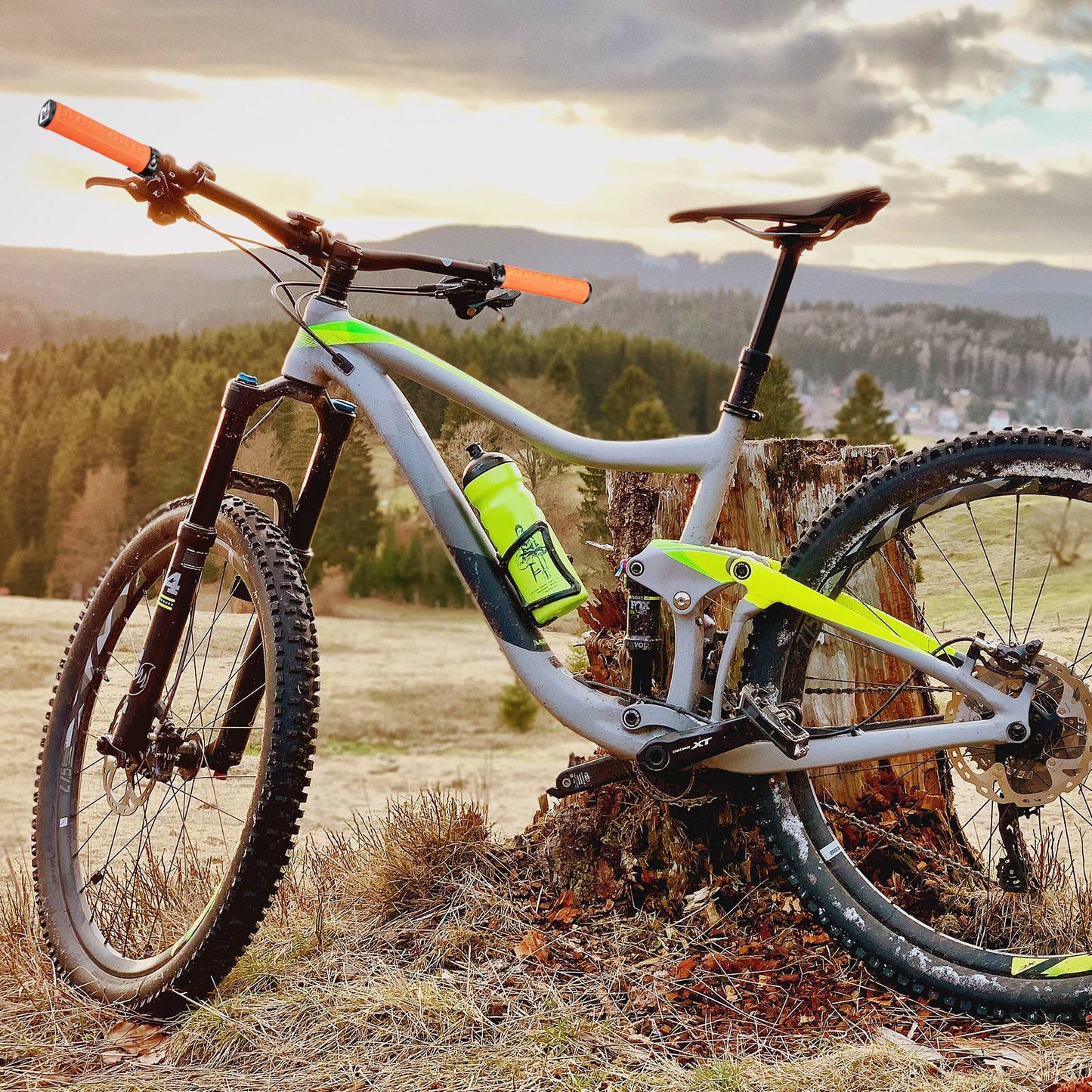Ultralichte rubberen fietshandvatten met aluminium vergrendelingsmechanisme van ROCKBROS